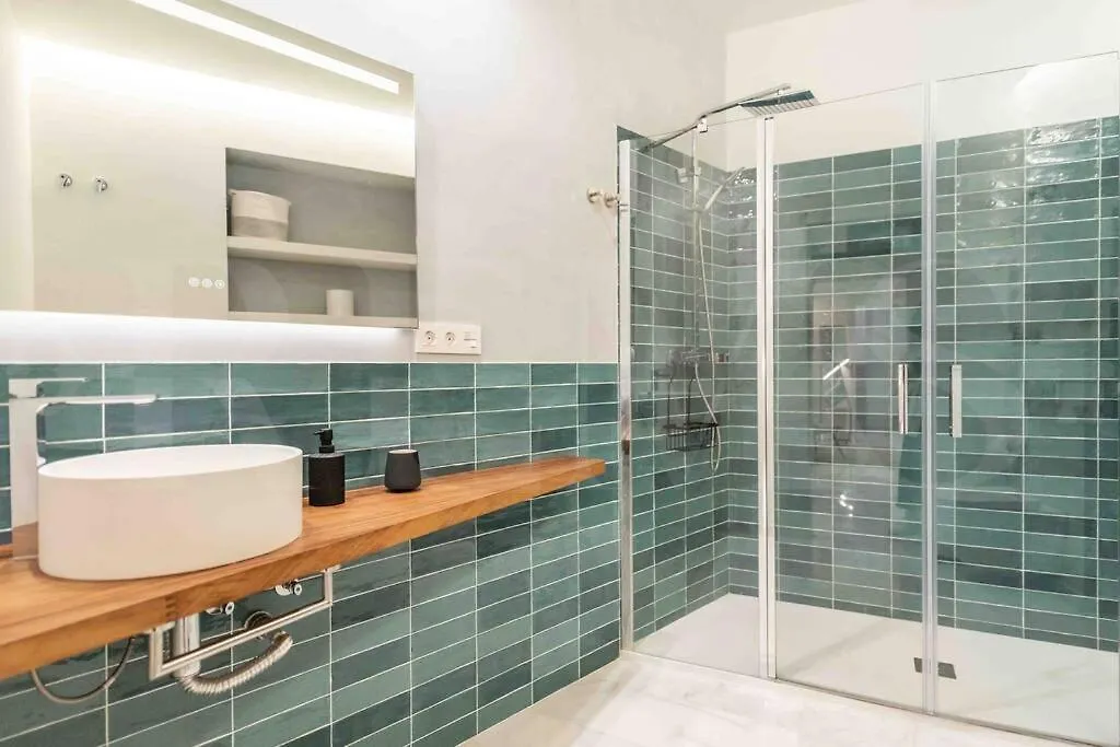 Luxurious Apartment In Center With Parking By Rems Malaga